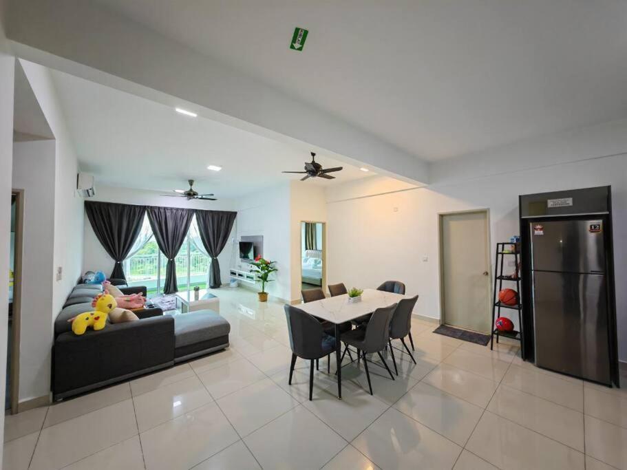 Dfestivo Comfort 10pax 3room 3bth Ipoh
